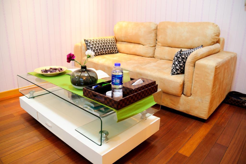 I Shangju Service Apartment Shanghai Exterior photo